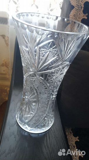Ваза хрустальная