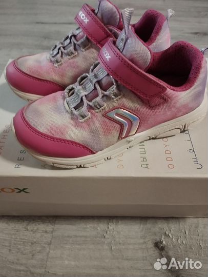 Кроссовки geox размер 30
