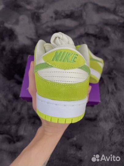 Nike SB Dunk Low Green Apple 9/10US оригинал