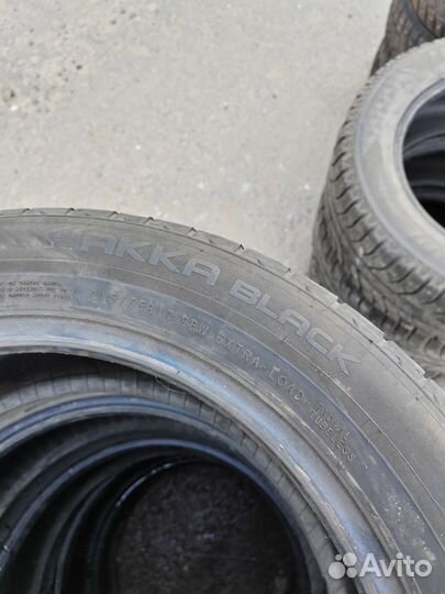 Bridgestone Ice Cruiser 7000 215/55 R17