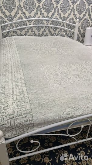 Кровать двухспальная 160 200 без матраса бу