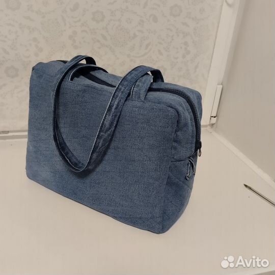 Сумочка вместительная из джинсы