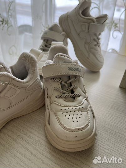 Кроссовки для девочки