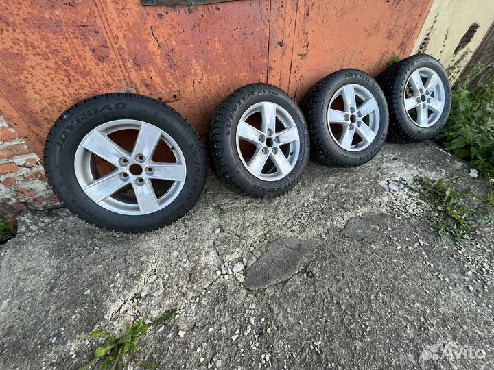 R16 Joyroad Winter RX818 215/60, PCD 5x114.3 DIA 67