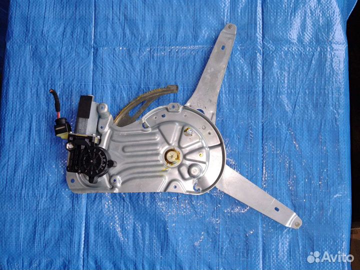 Стекло подъемник передний левый Volvo S60, XC70