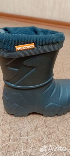 Резиновые сапоги