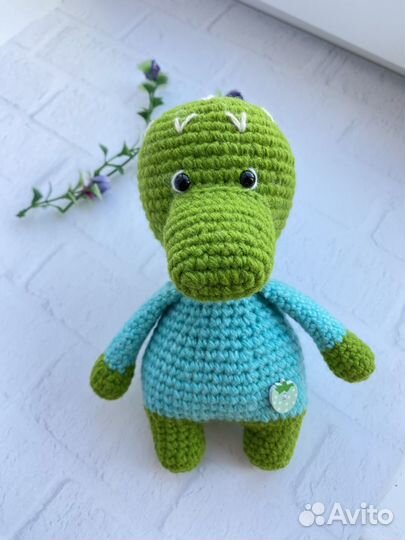 Игрушка крокодил