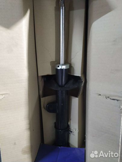 Передние стойки на киа Sorento 2 (2009-2012 гг)