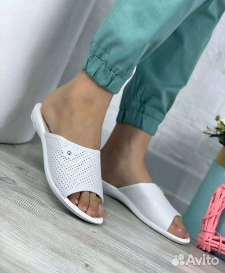 Сандали женские