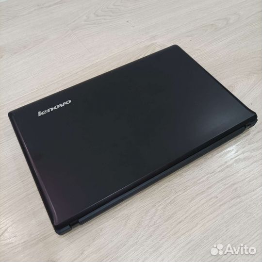Ноутбук Lenovo i7/16 Гб/SSD/17,3
