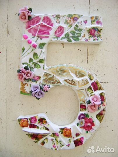 Табличка с номером дома