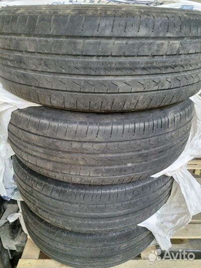 Pirelli Scorpion S/T 215/65 R17
