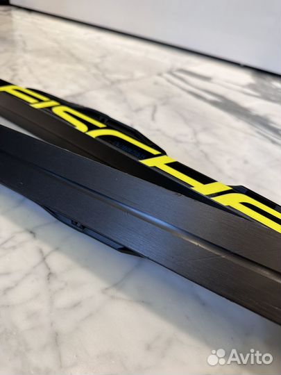 Беговые лыжи fischer carbon lite