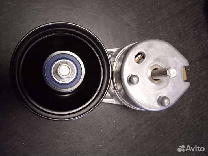 Натяжитель приводного ремня Land Rover 2,7-3, 0 D