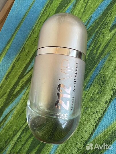 Парфюм 212 Vip rose Carolina Herrera