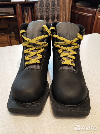 Лыжные ботинки детские 34