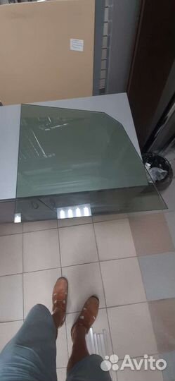 Стекло обработанное 8мм 60х60см на стол