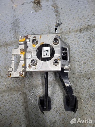 Блок педалей Citroen C4 II 2011