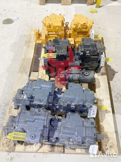 Основной насос Hitachi 9285566