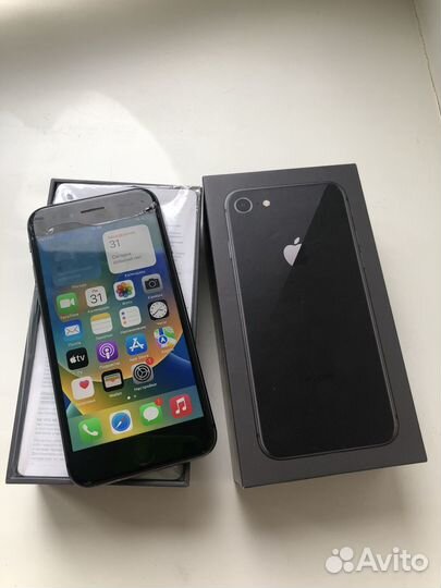 iPhone 8 64гб