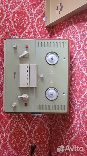 Катушечный магнитофон Яуза 6