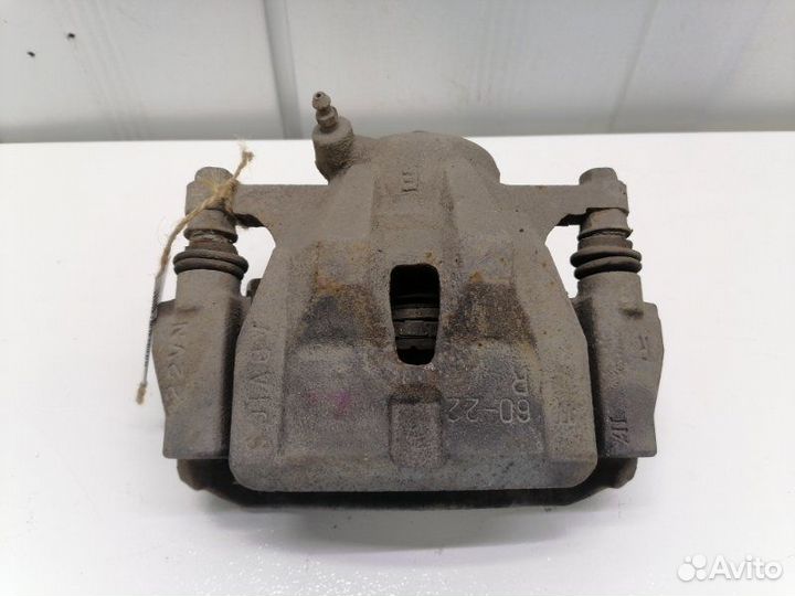 Суппорт передний правый Toyota Corolla E150