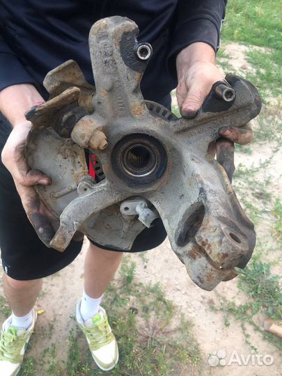 Кулак поворотный vag Volkswagen golf 4