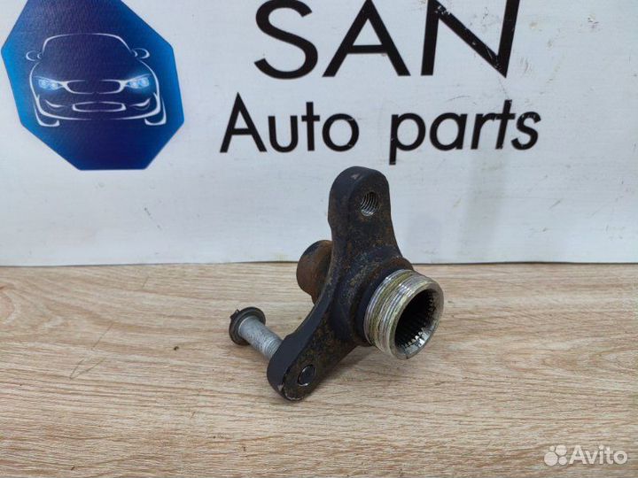 Фланец редуктора задний Bmw 3 F30 N20B20 2012