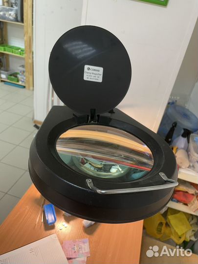 Лампа лупа настольная на струбцине