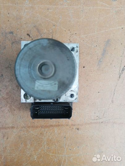 Блок ABS (насос) Kia Cerato 2008-2013 г