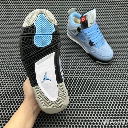 Зимние кроссовки Nike Air Jordan 4