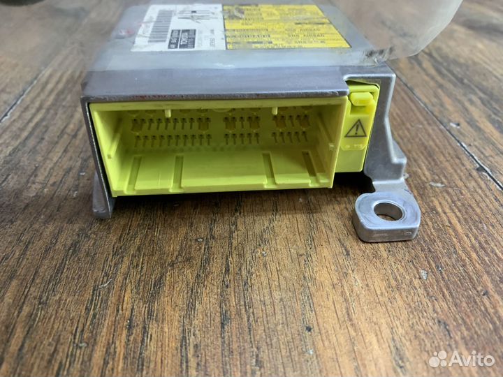 Toyota camry V50 Блок управления AIR BAG