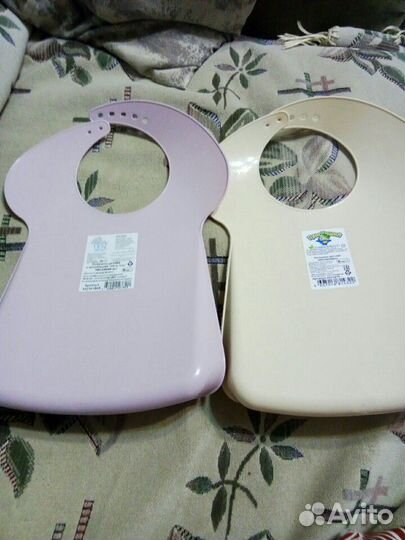 Нагрудник детский для кормления пластиковый