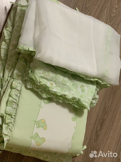 Набор в детскую кроватку