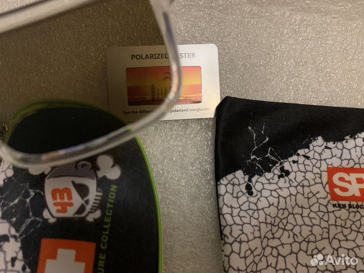 Солнцезащитные очки с поляризацией Spy Ken Block