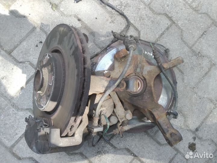 Ступицы передние Renault Laguna - 2 2.2 DCI 2003