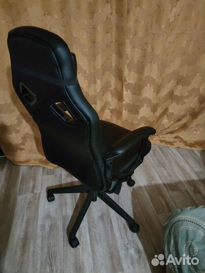 Игровое кресло zombie driver