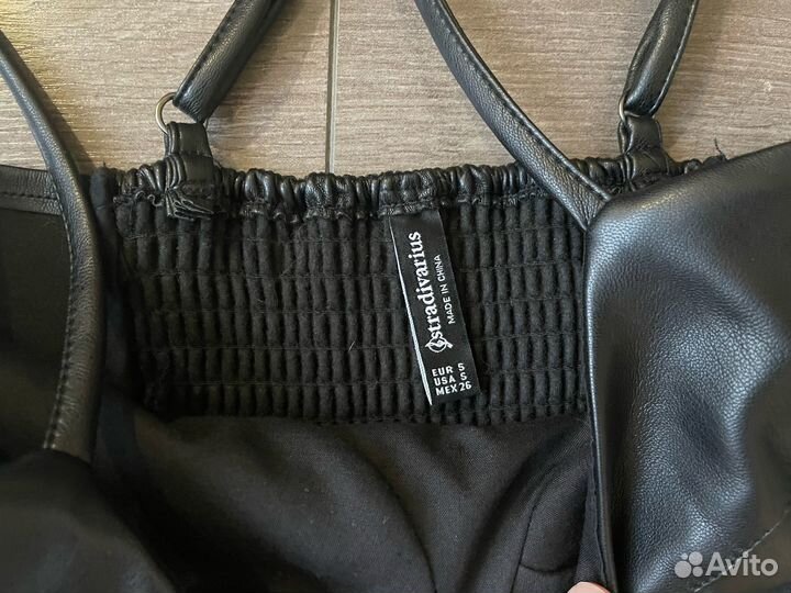 Кожаное платье Stradivarius