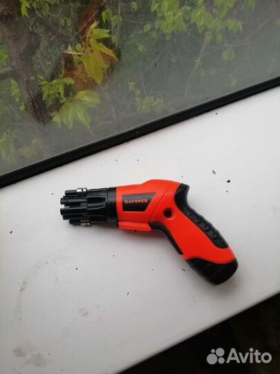 Аккумуляторная отвертка