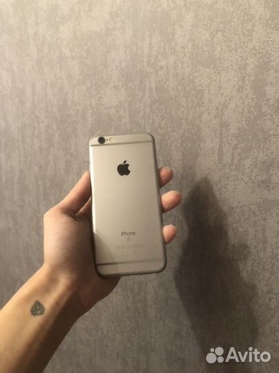 iPhone 6S, 64 ГБ