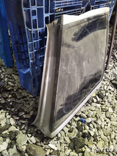 Форточка nissan prairie