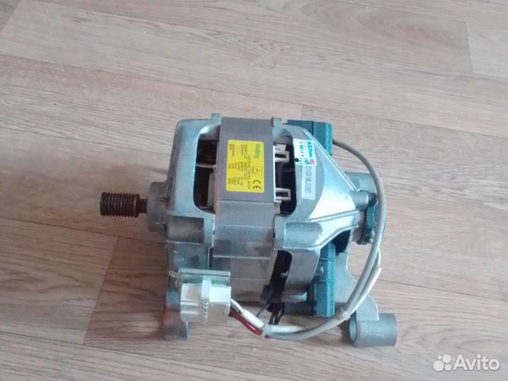 Двигататель стиральной машины