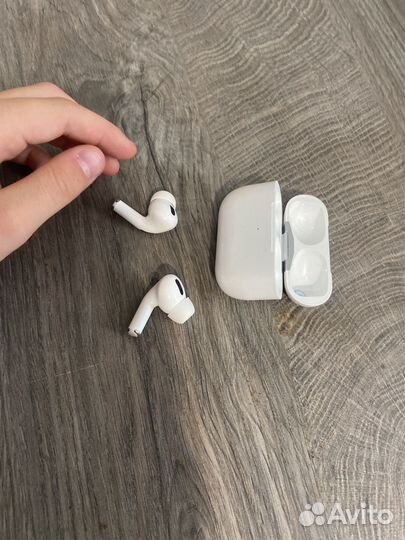 Беспроводные наушники apple airpods pro 1