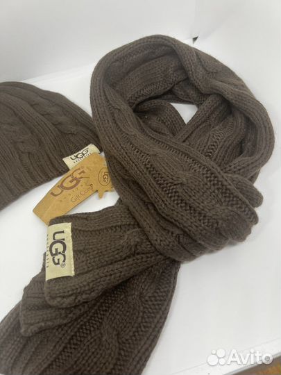 Шапка+шарф(набор) ugg. Новый. Оригинал