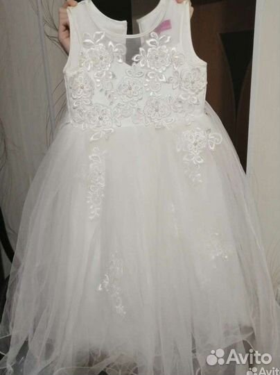 Нарядное платье