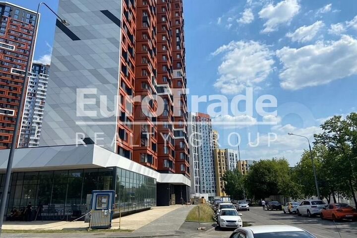 Продам торговое помещение, 228 м²