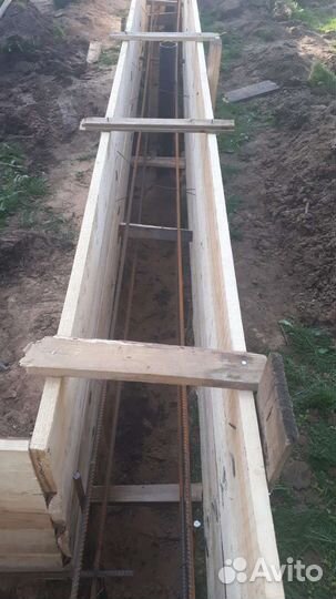 Бригада строителей