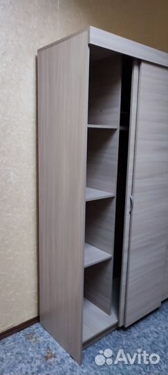 Шкаф для одежды бу