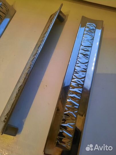 Мебельная ручка