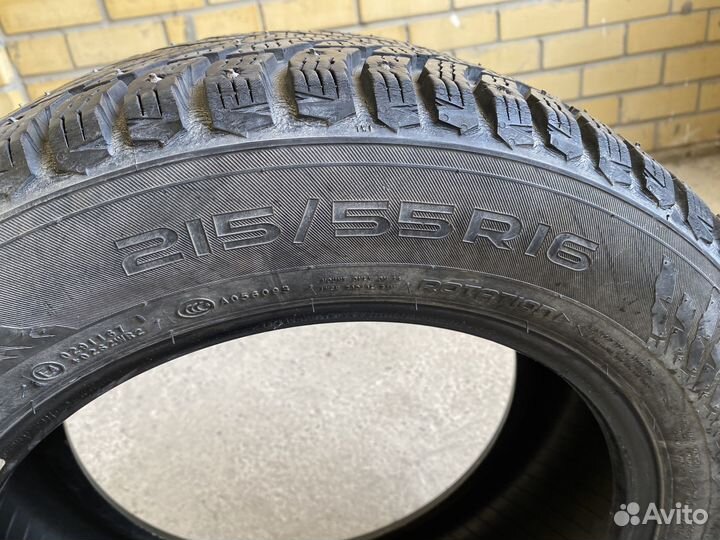 Nokian Tyres Hakkapeliitta 9 215/55 R16 97T